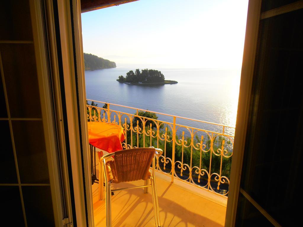 Panorama Perama (Corfu) Quarto foto
