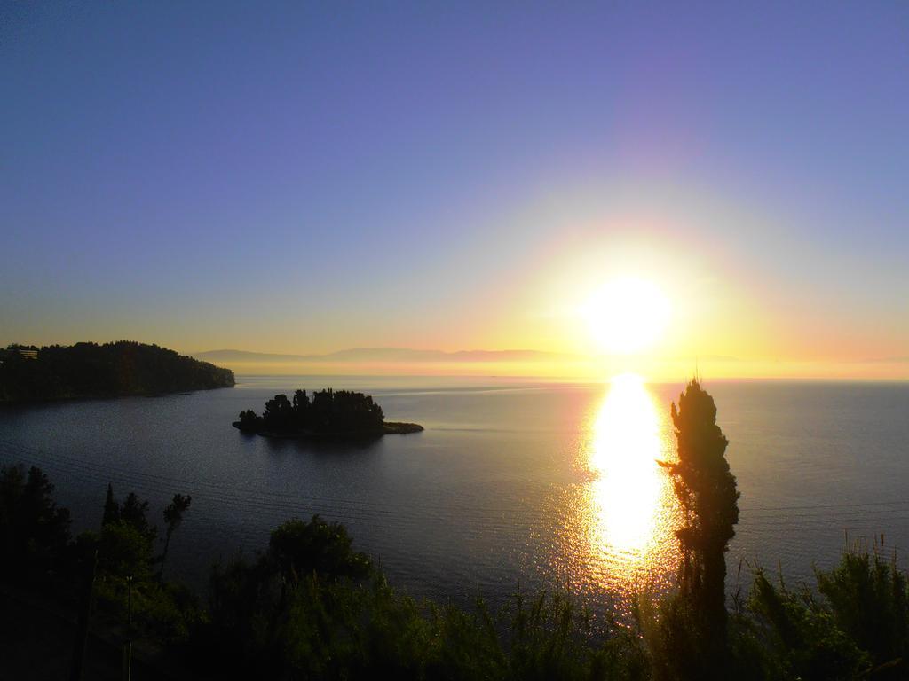Panorama Perama (Corfu) Quarto foto